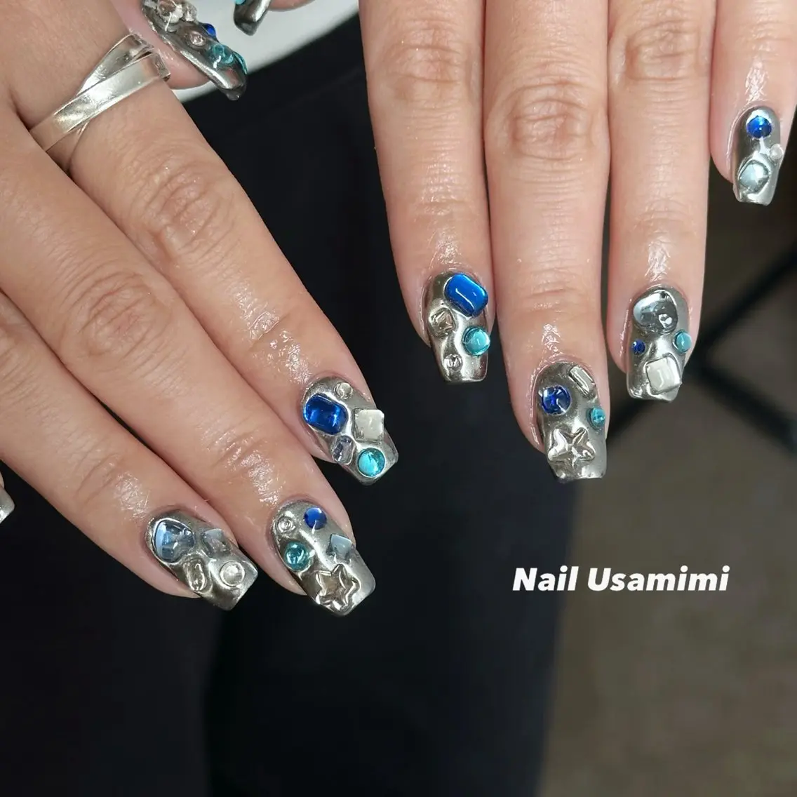 ネイル ミラーネイル ハンドネイル 本町NailUsaM imi MOMOKAのネイルデザイン
