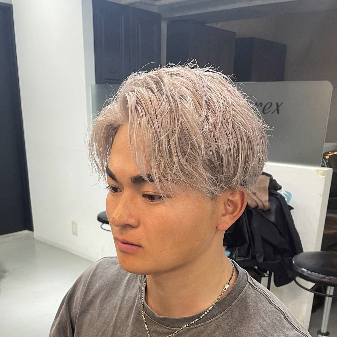 カラー パーマ メンズ メンズパーマ カット ヘアカラー トリートメント 角田 凌のヘアスタイル