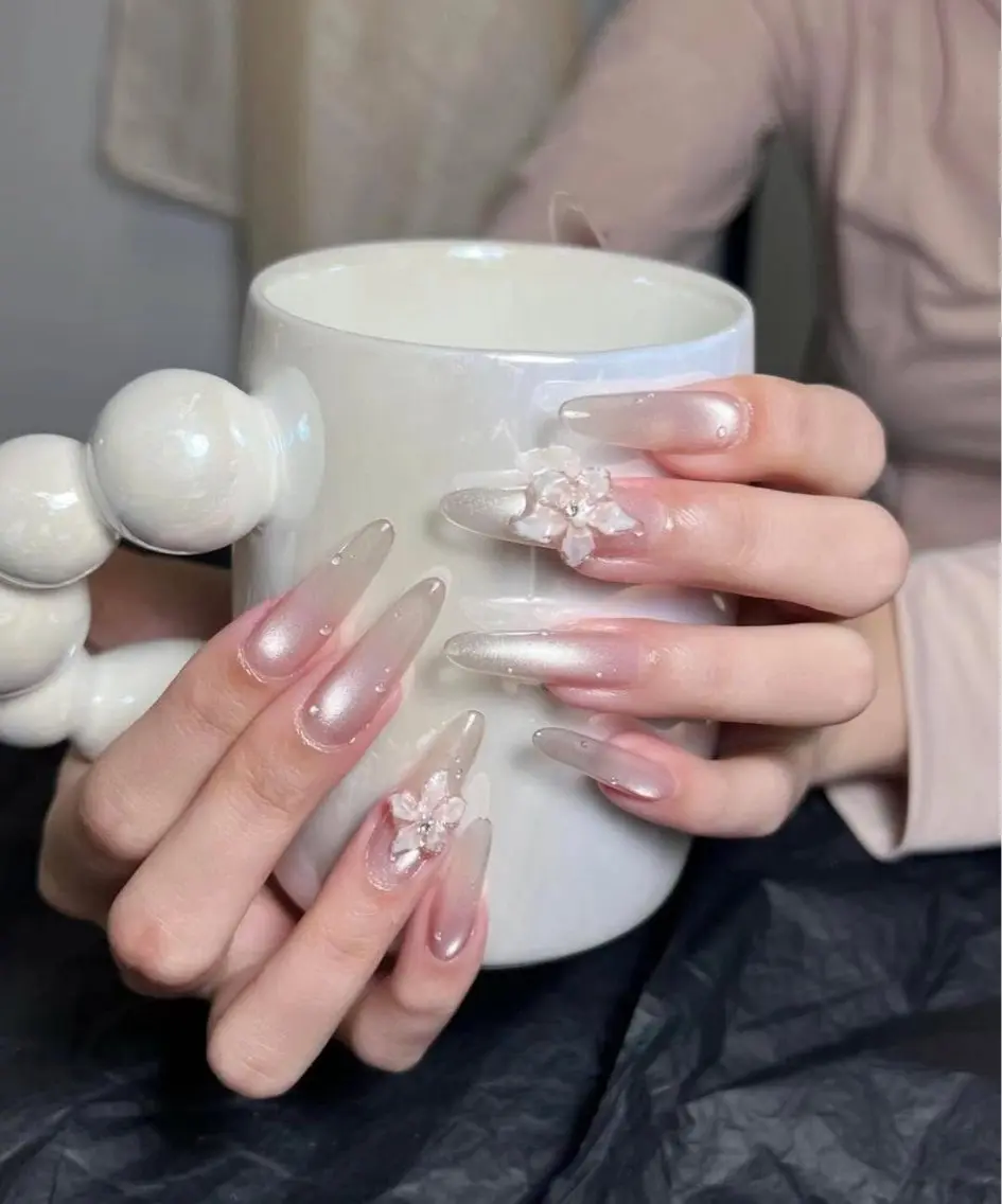 ネイル 長さ出し フレンチネイル グラデーション 韓国ネイル マグネットネイル ハンドネイル VB HEAVEN nailのネイルデザイン