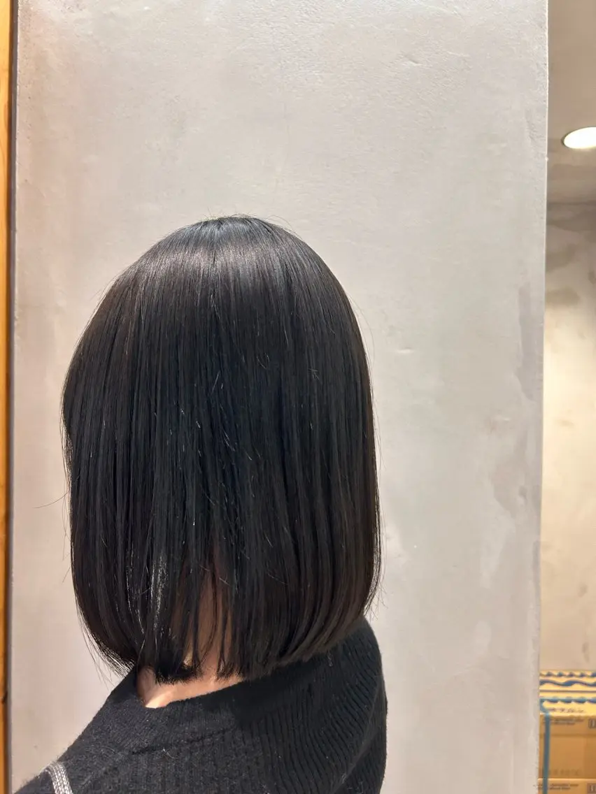 ミディアム カラー 玉田 千智のヘアスタイル