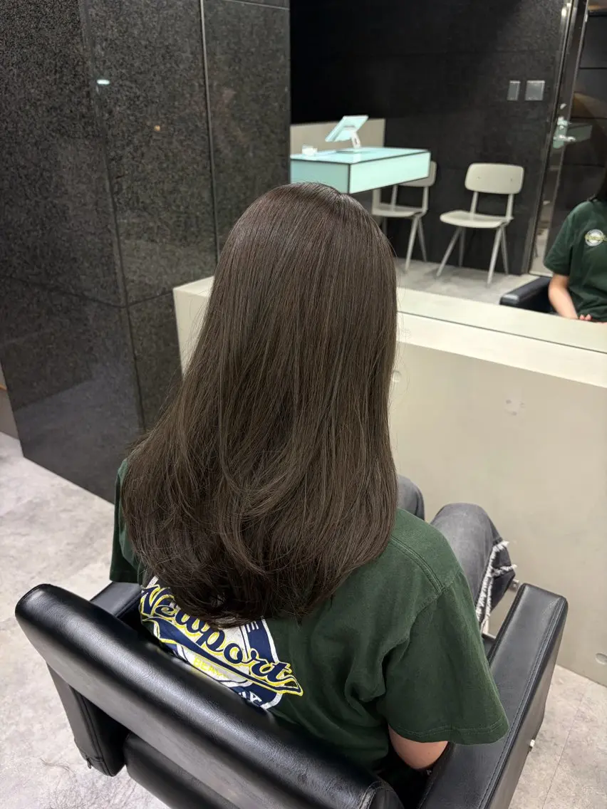 ミディアム カラー レイヤーカット カット ヘアカラー トリートメント 艶カラー/レイヤー/ 似合せ/ Fureaのヘアスタイル