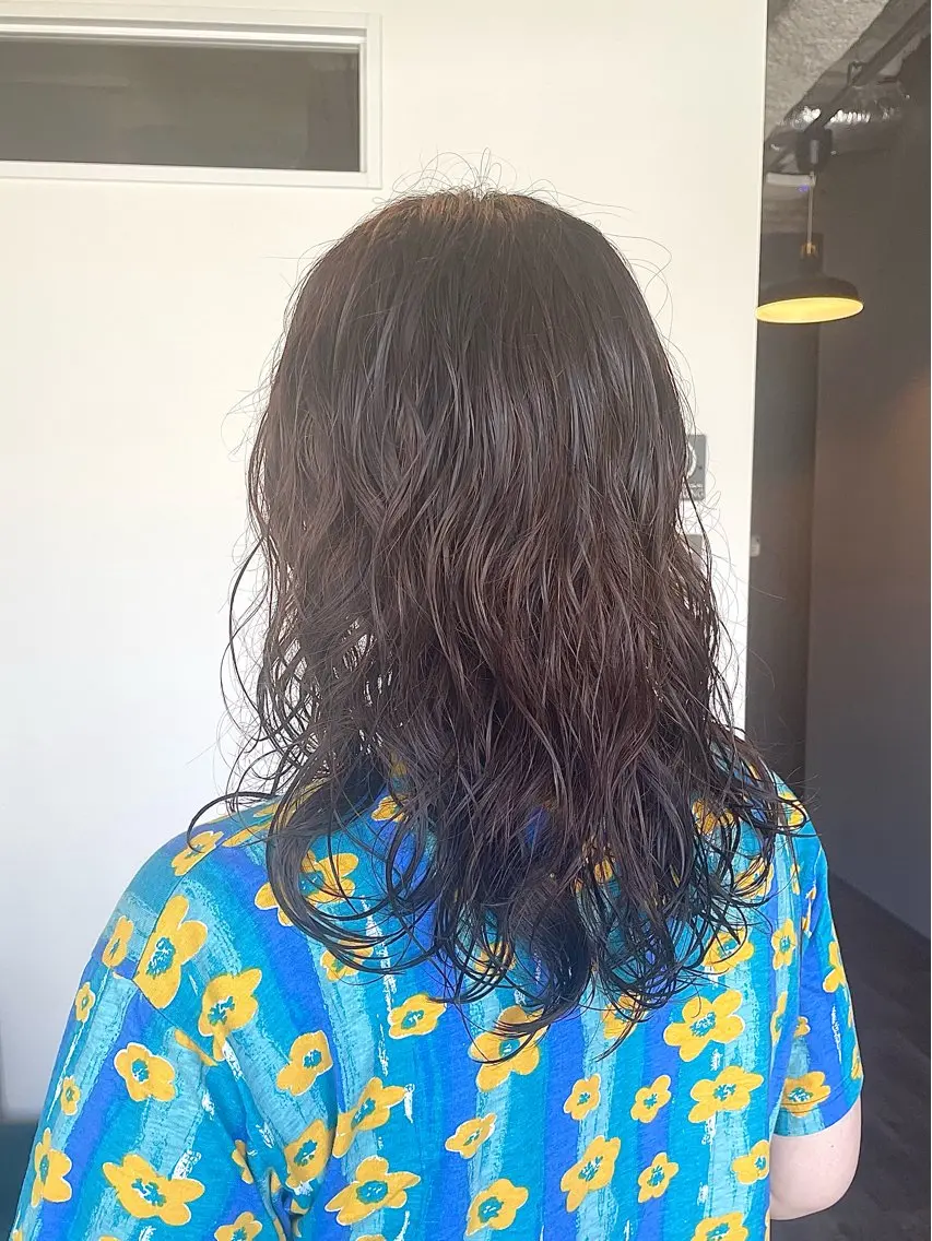 セミロング カラー パーマ セミロングパーマ カット パーマ トリートメント kitin 吉祥寺 山岸花のヘアスタイル