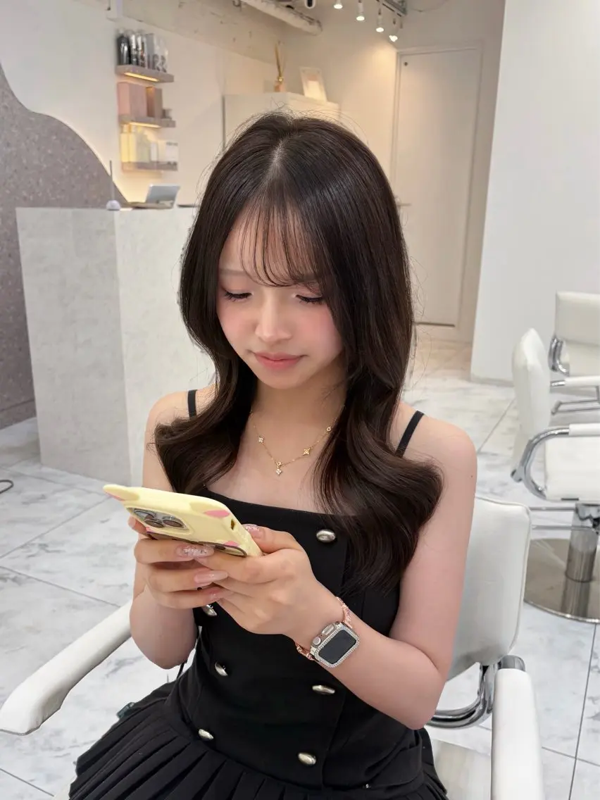 セミロング カラー 𝑲𝑨𝑶𝑹𝑼 純欲ワンホンヘアのヘアスタイル