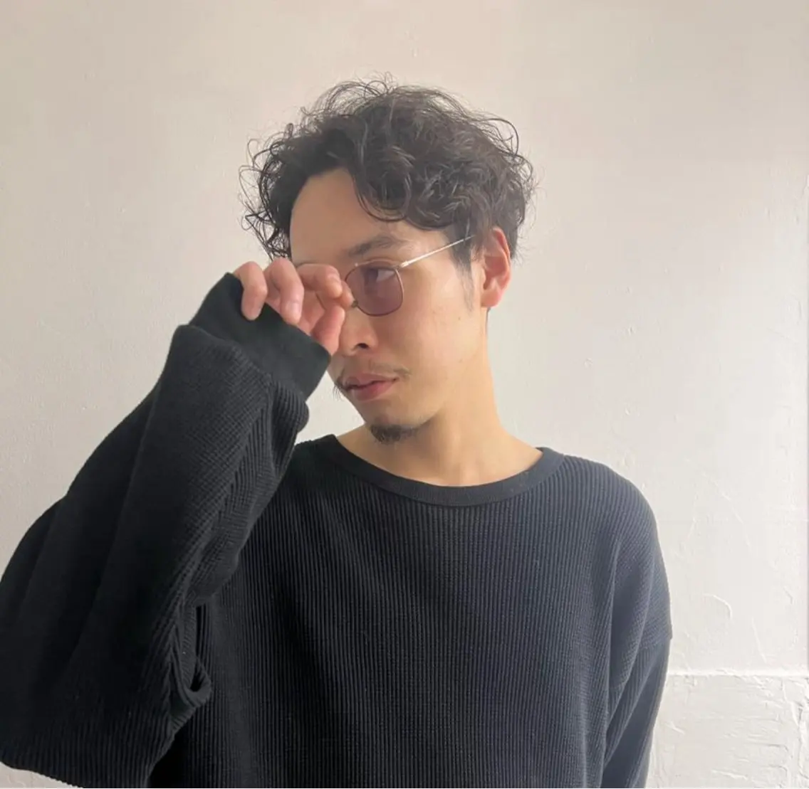 ミディアム パーマ メンズ カット パーマ メンズ専門ブリー チカラー⚡️リュウジのヘアスタイル