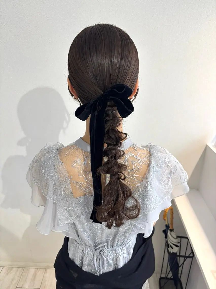 ヘアアレンジ ヘアセット 朝倉 梨湖のマツエク・マツパデザイン