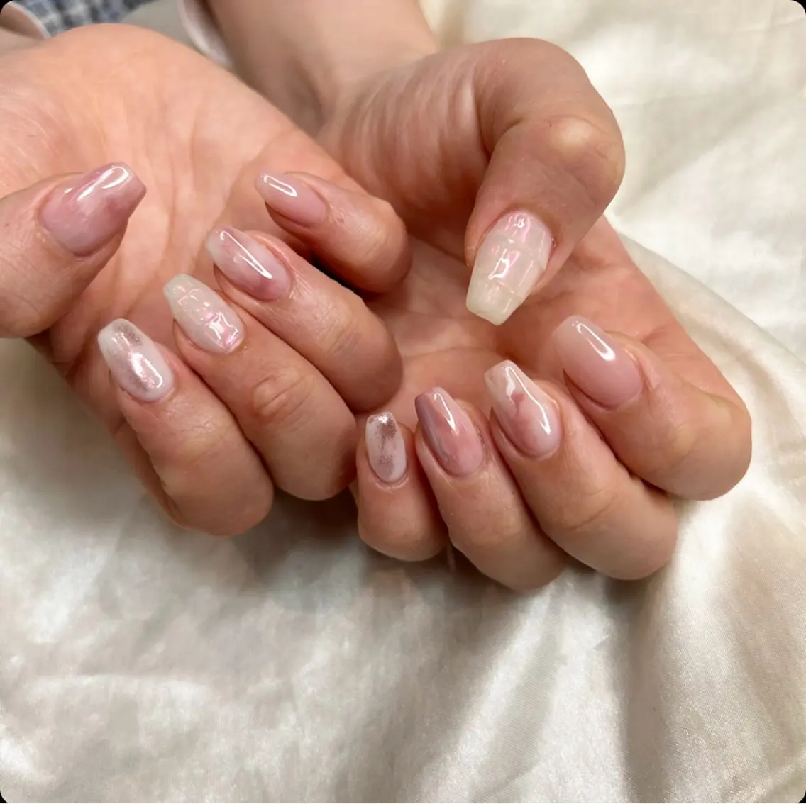 ネイル ハンドネイル 西岡 杏のネイルデザイン