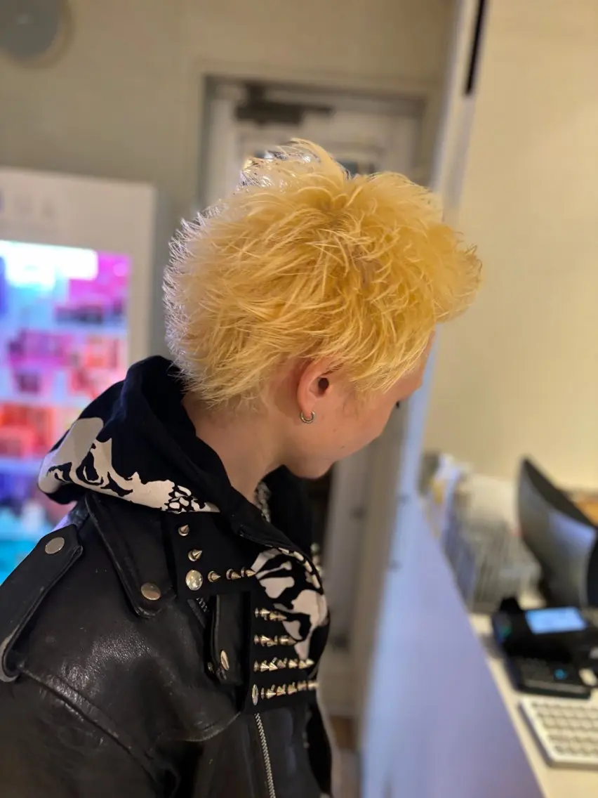 ショート カラー メンズ スパイキーショート ショートヘア ヒロキ/メンズカット ・カラー募集中のヘアスタイル