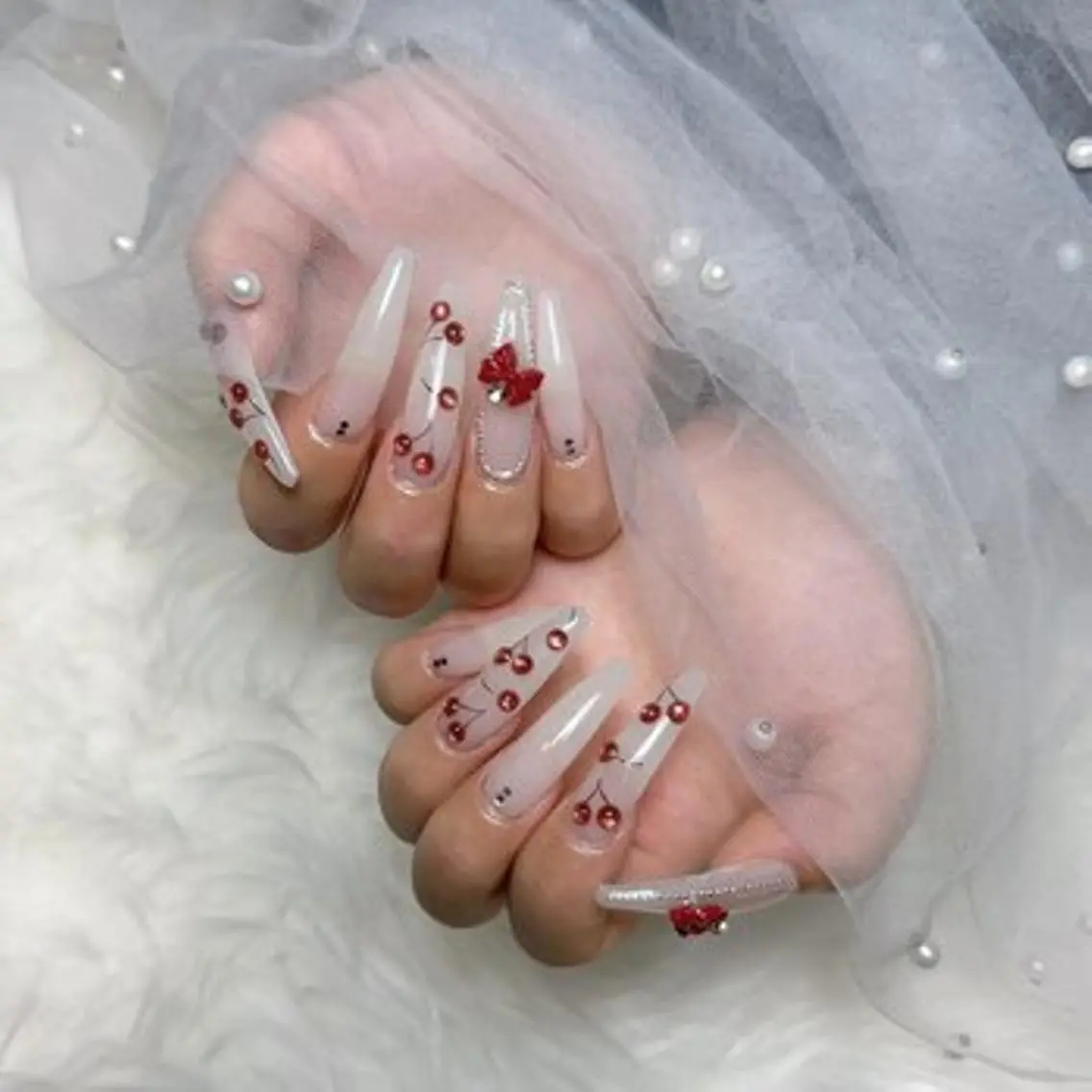 ネイル PEEKABOO NAIL 梅田のネイルデザイン