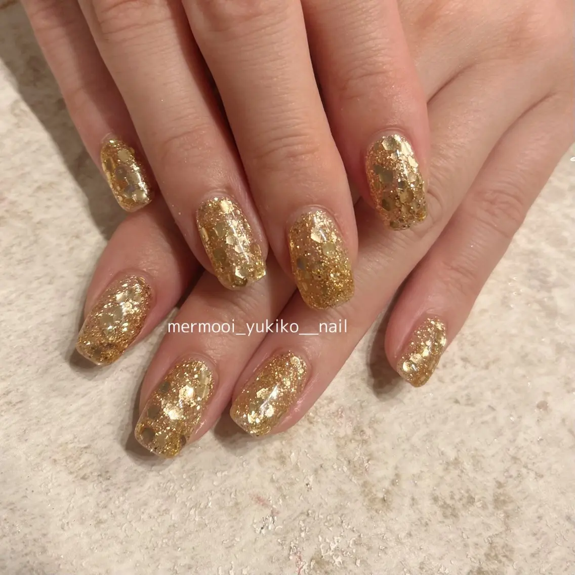ネイル アートネイル ブラウン ジェルネイル ゴールド グラデーション mermooi nailのネイルデザイン