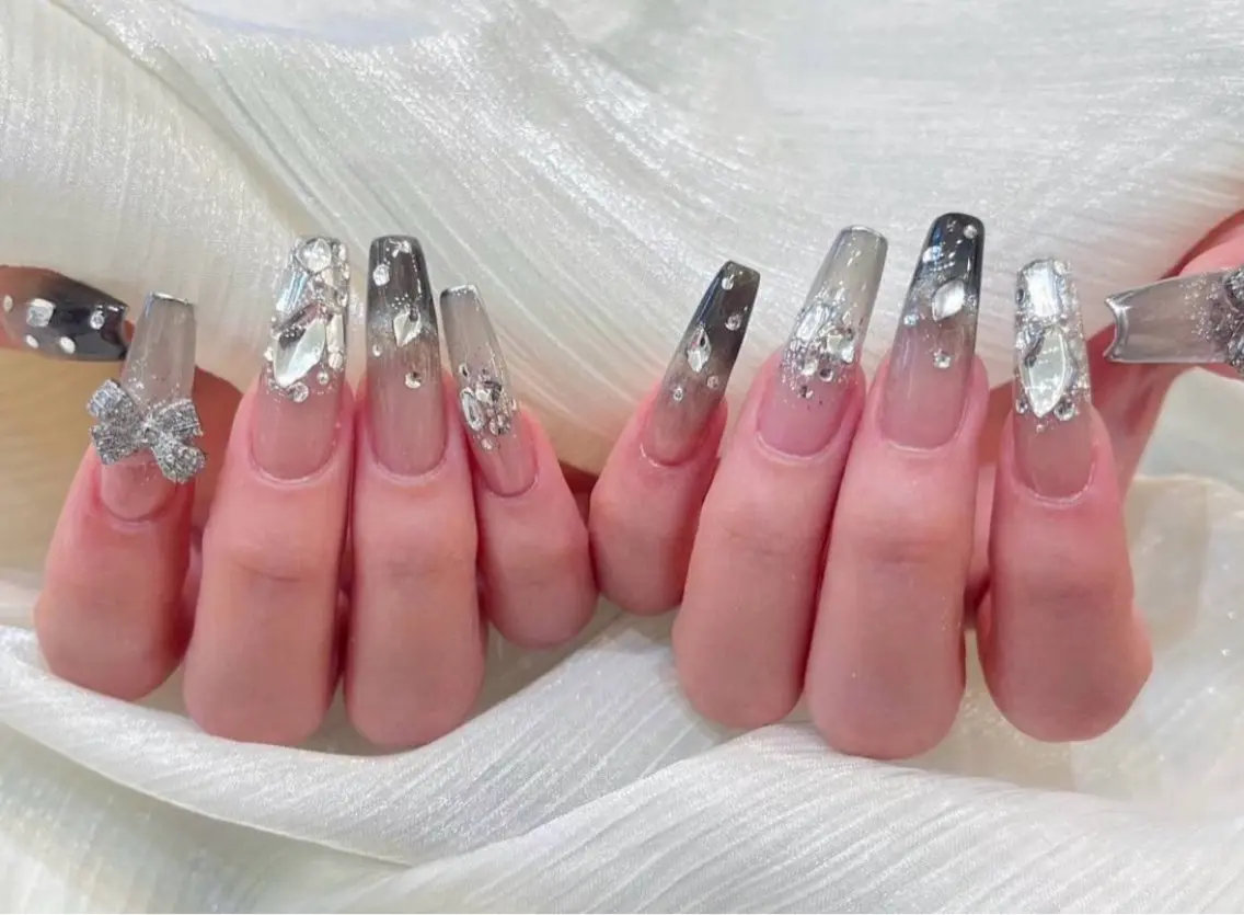 ネイル アートネイル フットネイル ジェルネイル ハート マグネットネイル babarla Nailのネイルデザイン