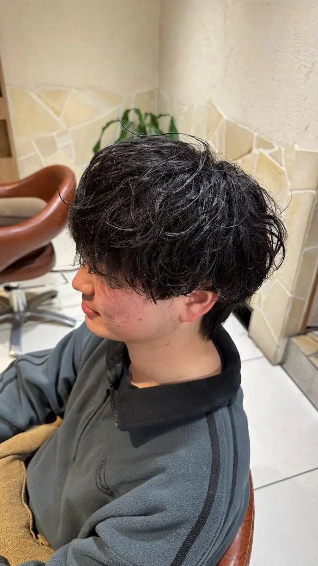 ショート カラー パーマ ヘアアレンジ メンズ カット パーマ 新宿のパーマ職人/ メンズパーマ/石見のヘアスタイル