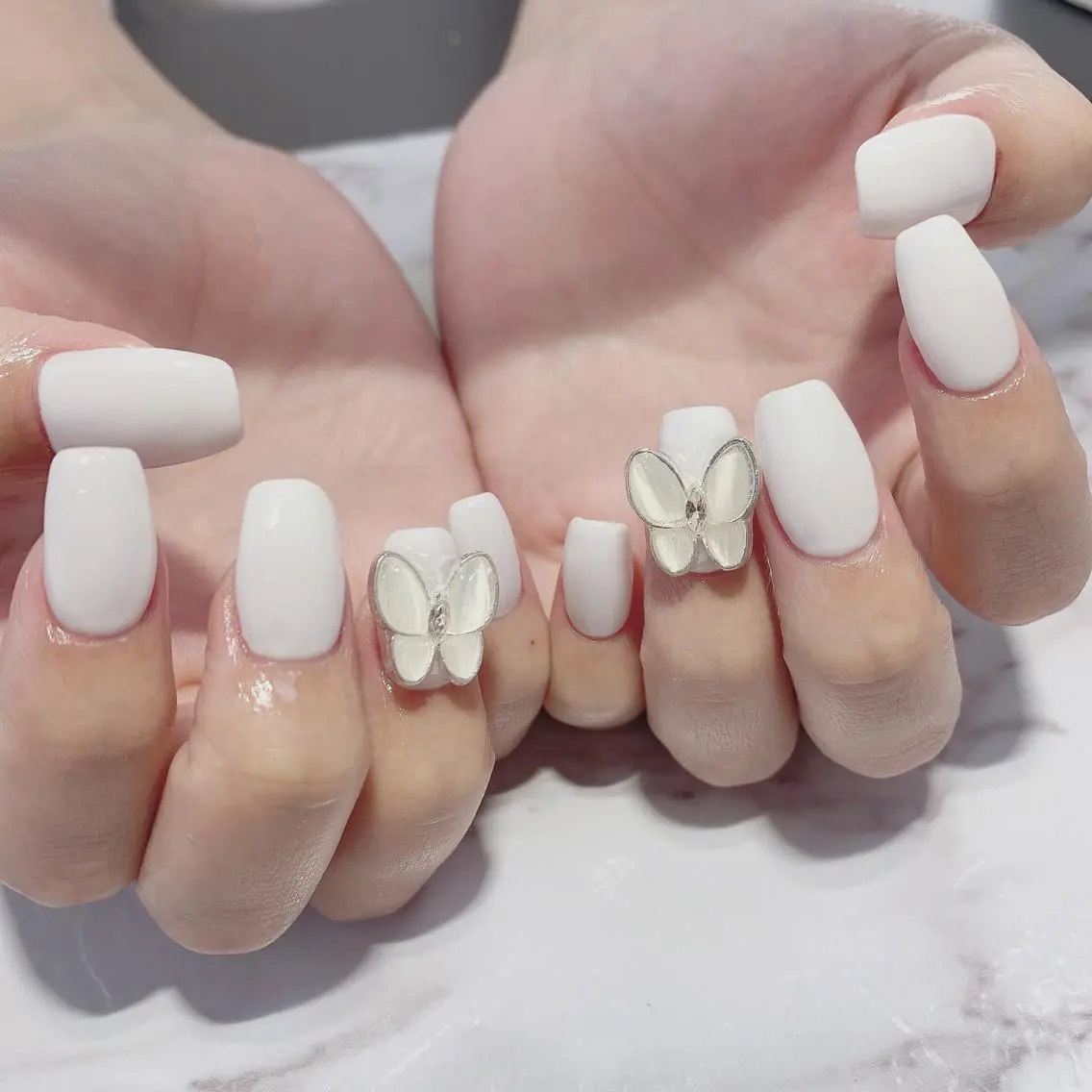 ネイル ワンカラーネイル ハンドネイル Ally's Nailのネイルデザイン