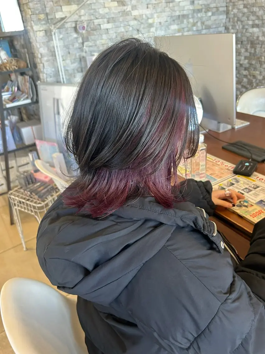 ショート カラー 丸山 莉世のヘアスタイル