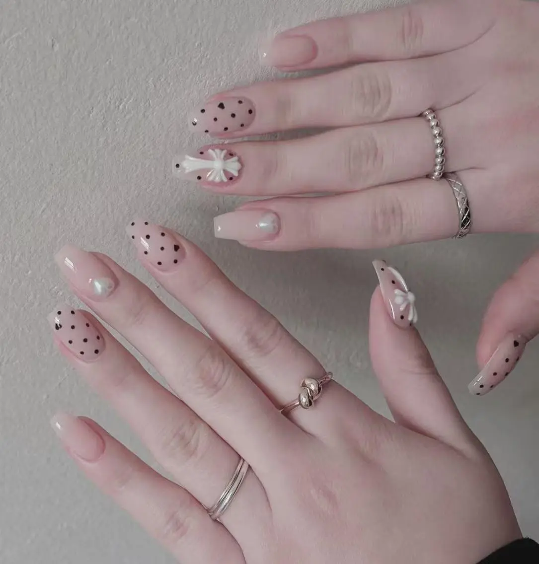 ネイル nail&eye OMI 北千住のマツエク・マツパデザイン