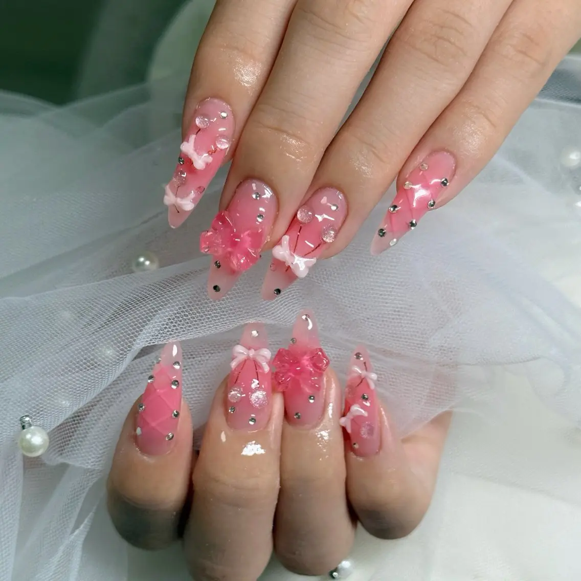 ネイル べっ甲ネイル チークネイル フラッシュネイル フラワーネイル フットネイル ハンドネイル Hani Nail Salonのネイルデザイン