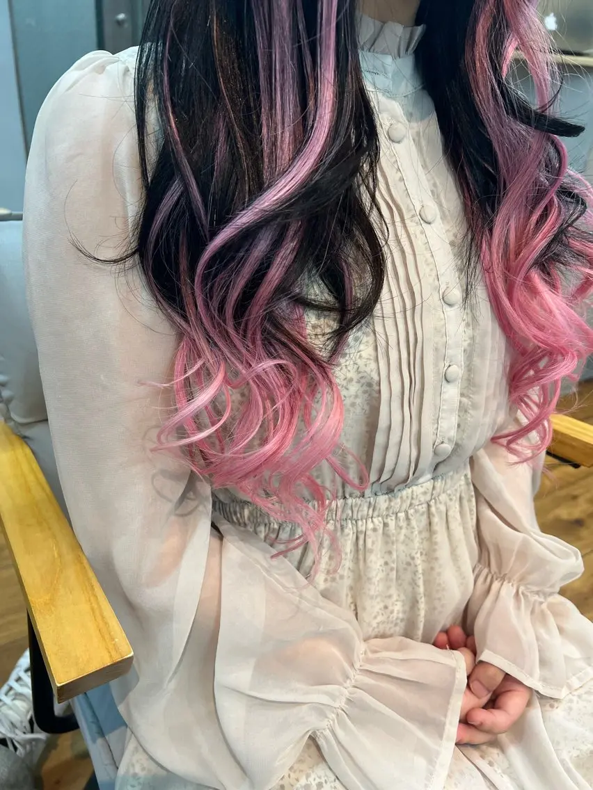 ロング ヘアカラー エクステ ✨透明感カラー×艶髪 ✨生神優季のヘアスタイル