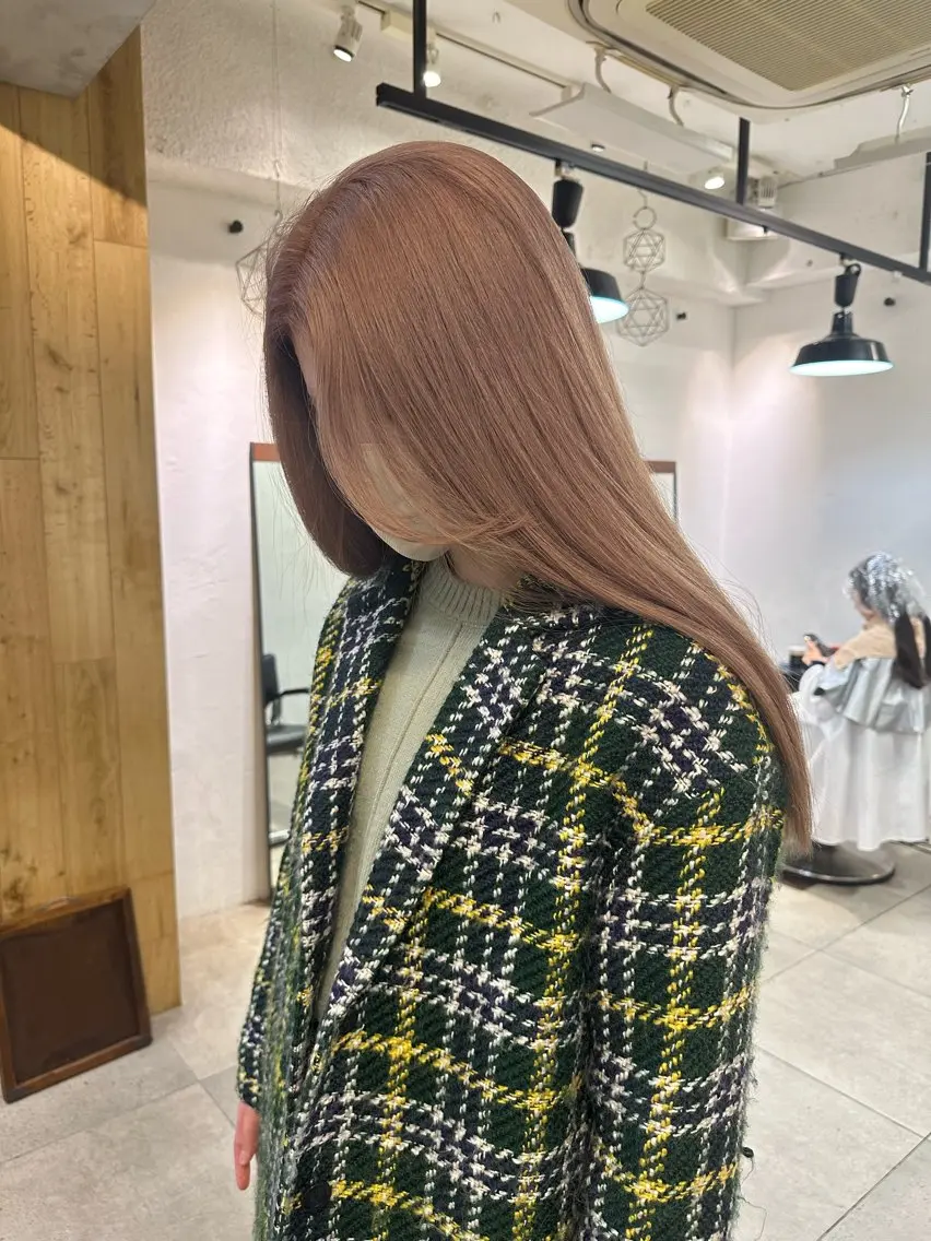 ロング カラー ブリーチ ハイトーンカラー ブリーチなしカラー ボブ ロング REINA☁️透明感 カラー/ぷつっと♡のヘアスタイル