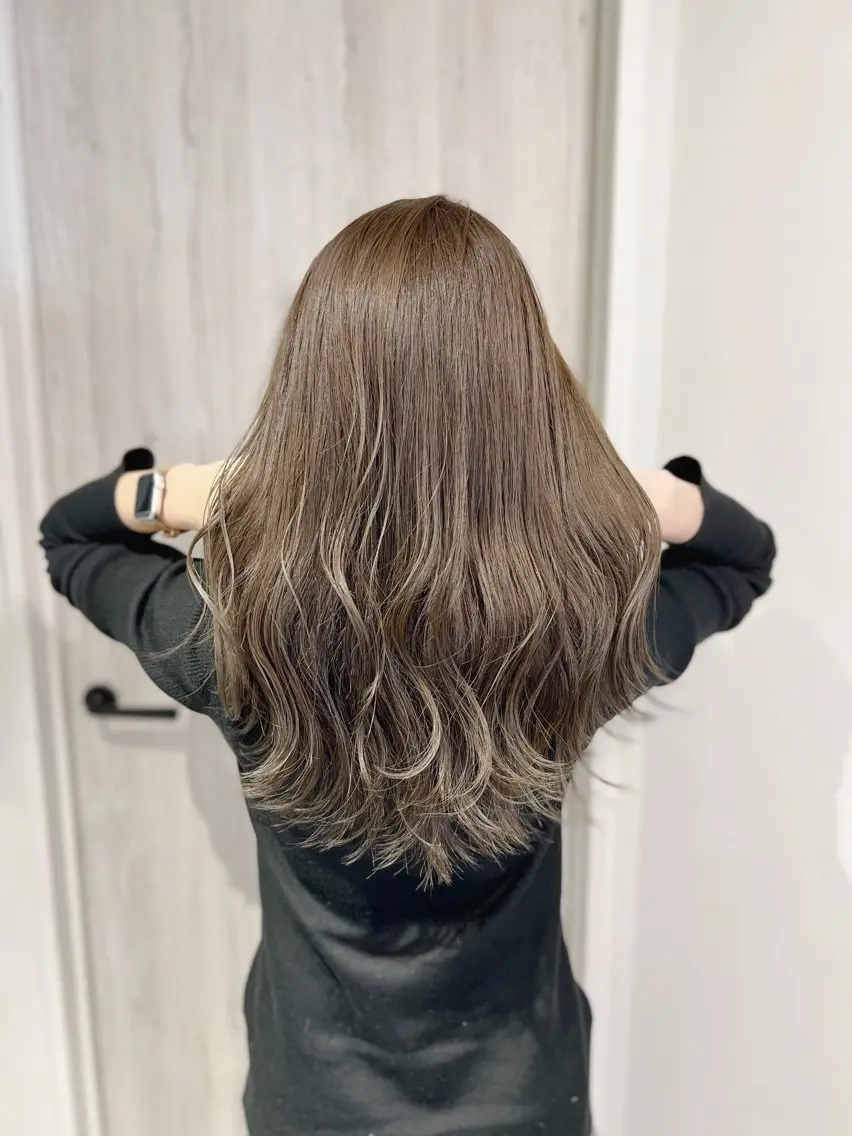 🌈ミニモ限定🌈圧倒的透明感💎イルミナカラー➕3 STEPトリートメント⭐️の写真