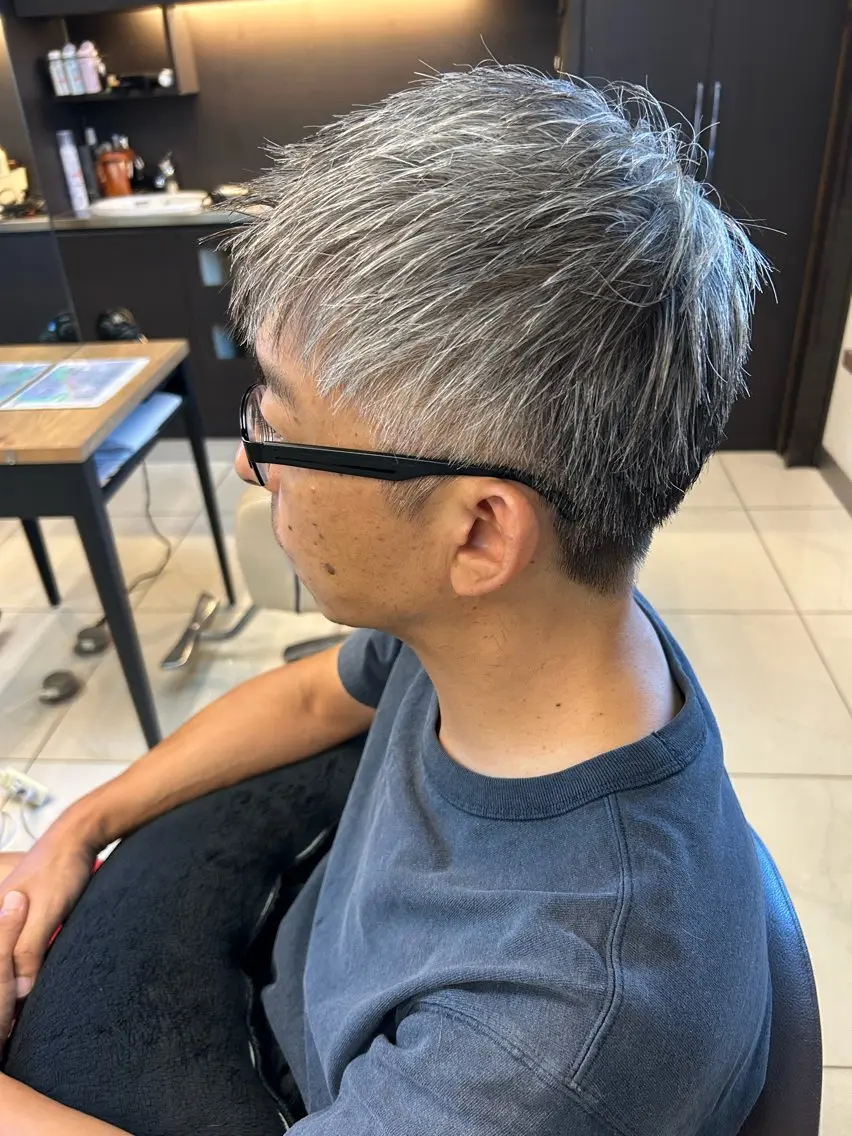 メンズ 小嶺 麗華のヘアスタイル