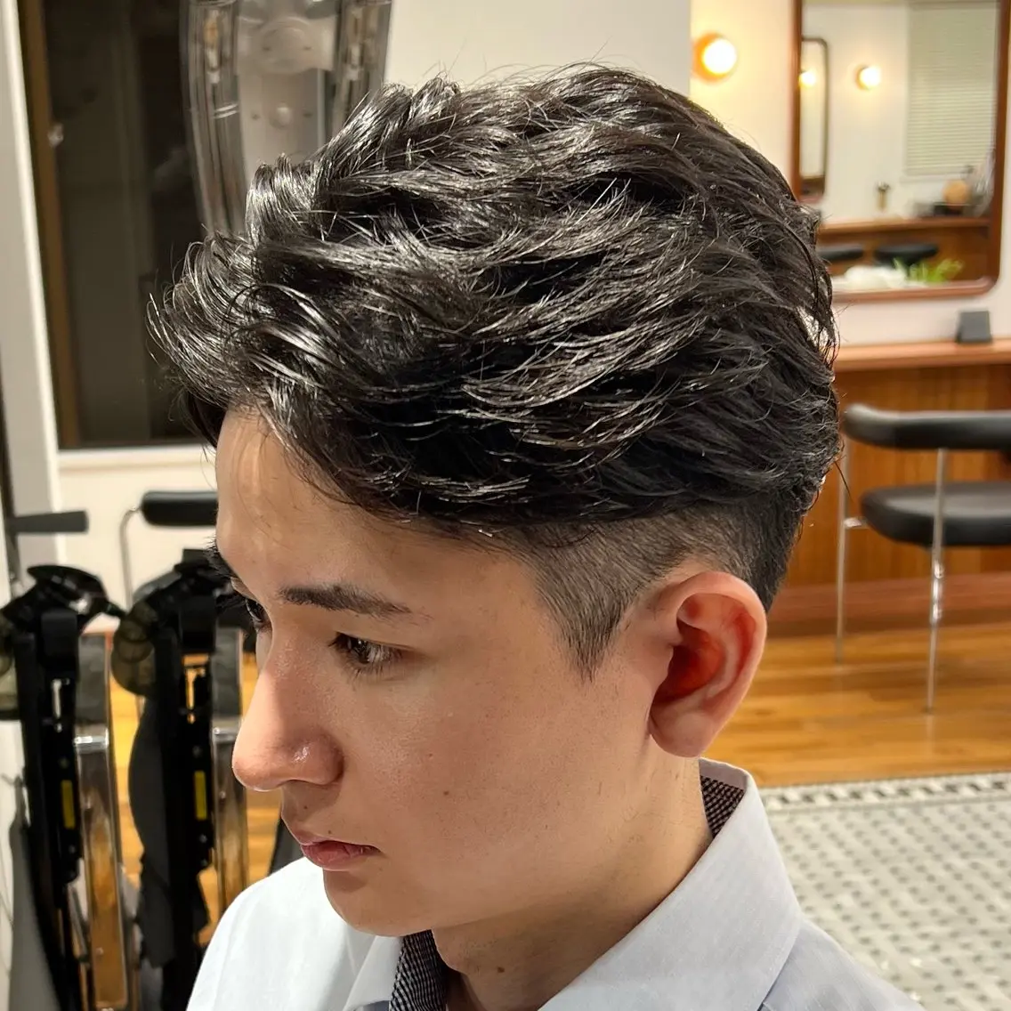 ショート メンズ くせ毛 ショートヘア カット メンズカット✂️ スキンフェード伊藤陸のヘアスタイル