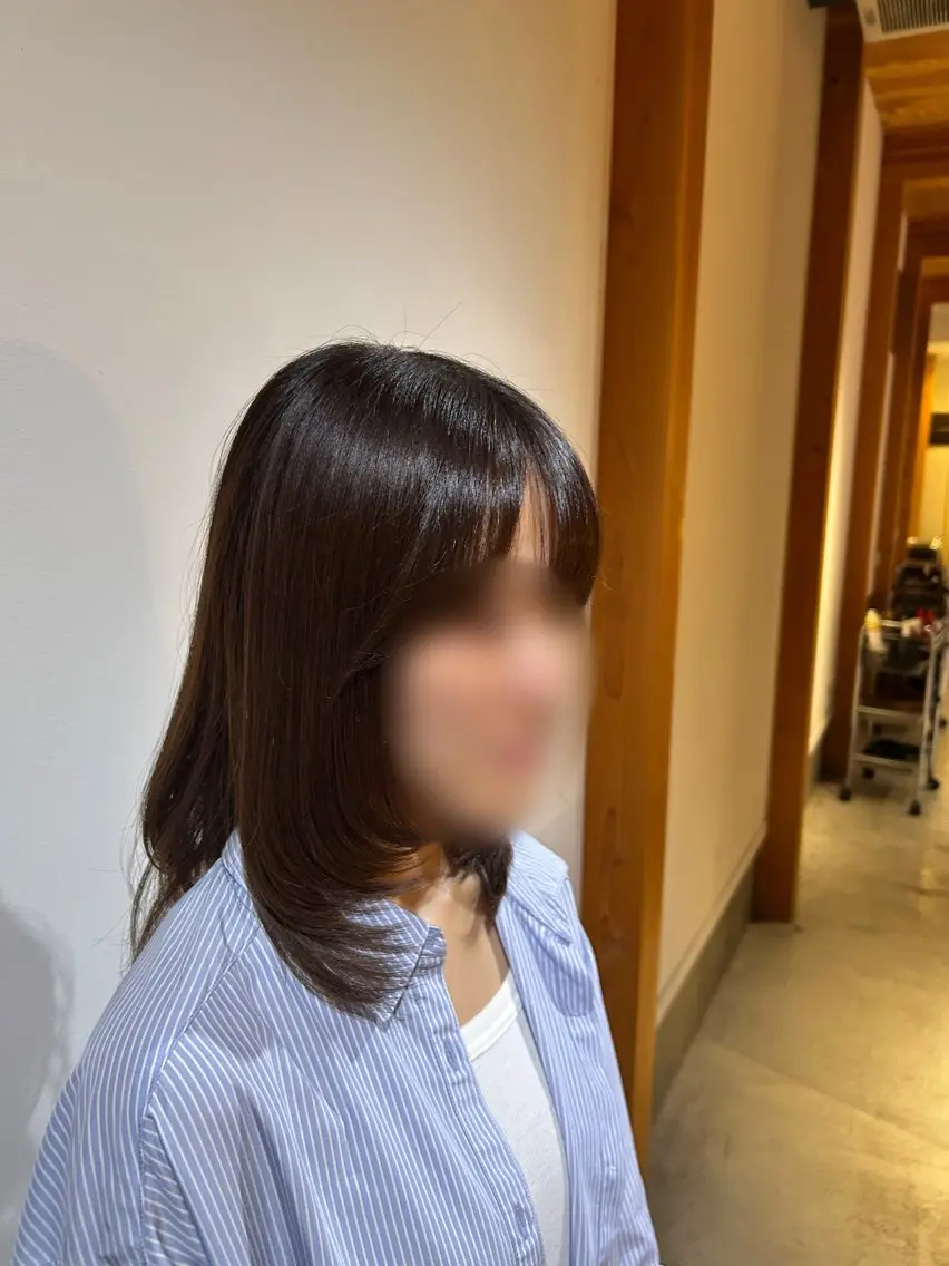 ミディアム レイヤーカット 安田 百花のヘアスタイル