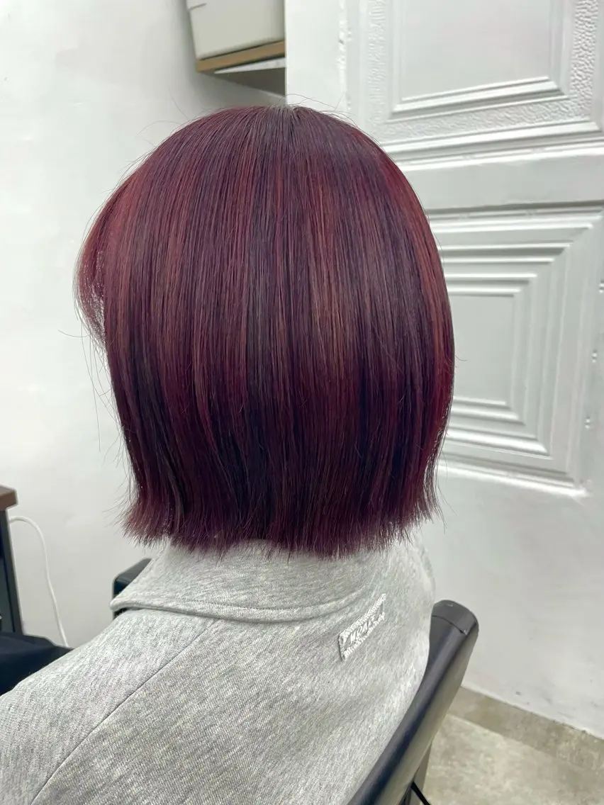 ミディアム カラー ヘアアレンジ ブリーチ ボルドーカラー ブラウンカラー カシス 透明感カラー ヘアカラー トリートメント 🎈ブリーチなし暖色 カラー/レッド/ゆいのヘアスタイル