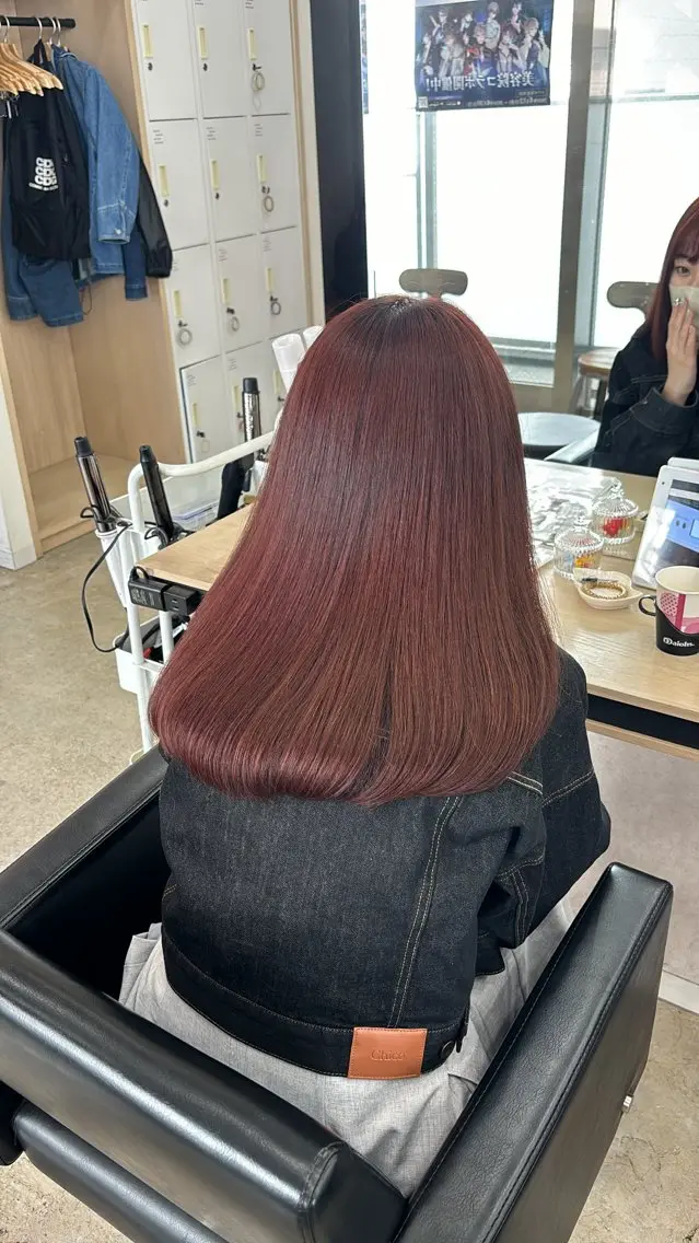 セミロング カラー カット ヘアカラー トリートメント 🪽髪質改善縮毛矯正 🤍MIU🤍のヘアスタイル