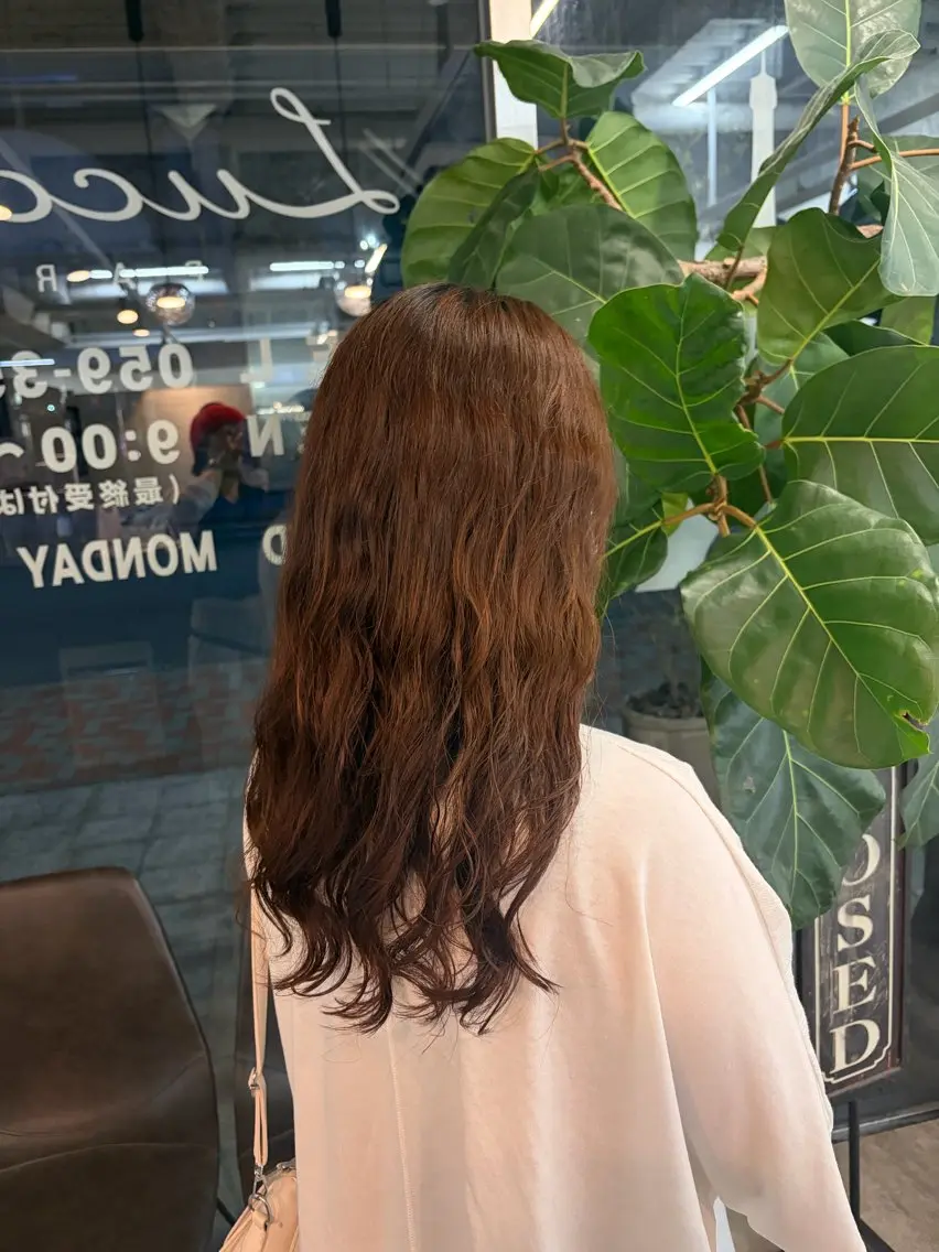 パーマ カットモデル unaのヘアスタイル
