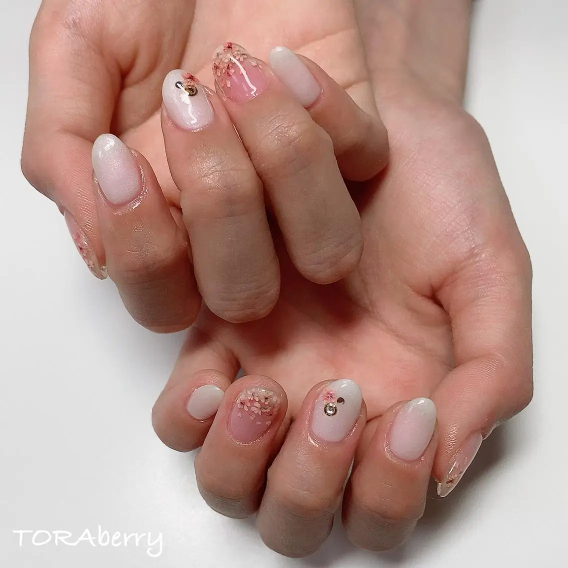 ネイル ネイリスト なつみのネイルデザイン