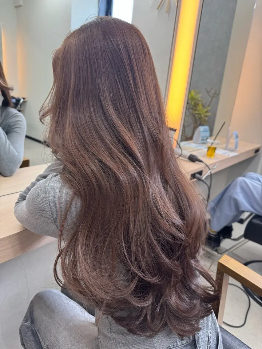 ロング カラー ベージュカラー ブリーチ ブラウンカラー ブラウンベージュ 透明感カラー カット ヘアカラー トリートメント ALEAP owl 平野 宏樹のヘアスタイル