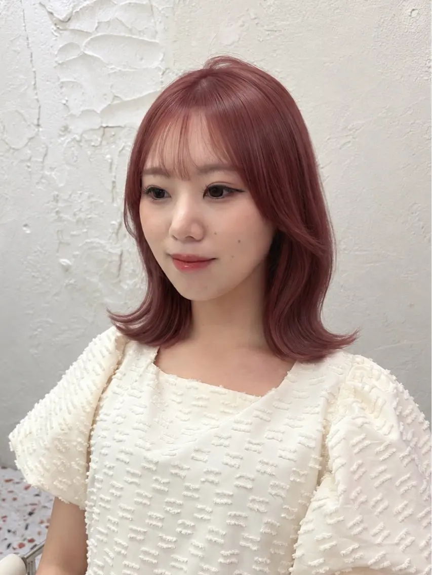 ミディアム ヘアカラー 🍒ベージュ×エンド カラー🍒まゆかのヘアスタイル