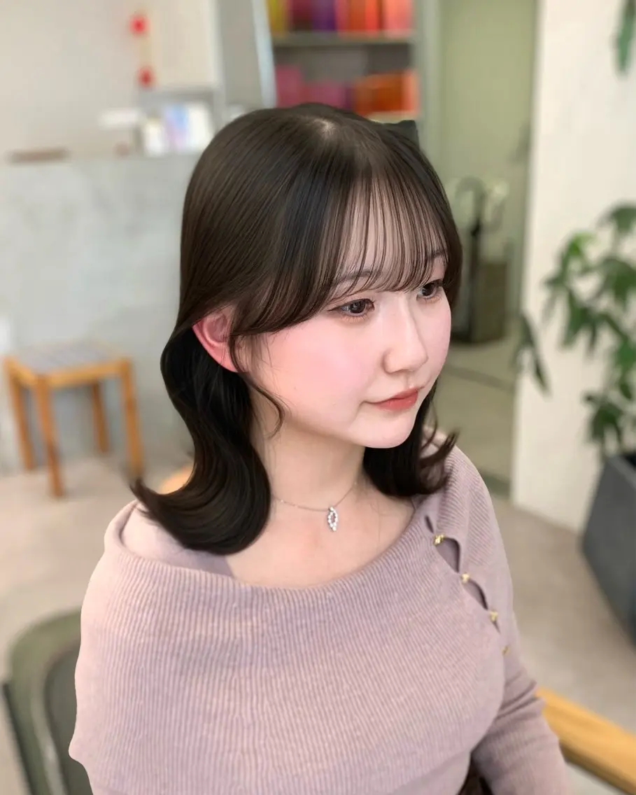 ミディアム カット ヘアカラー トリートメント 🎀韓国風顔周り× 透明感/梅田/アリサのヘアスタイル