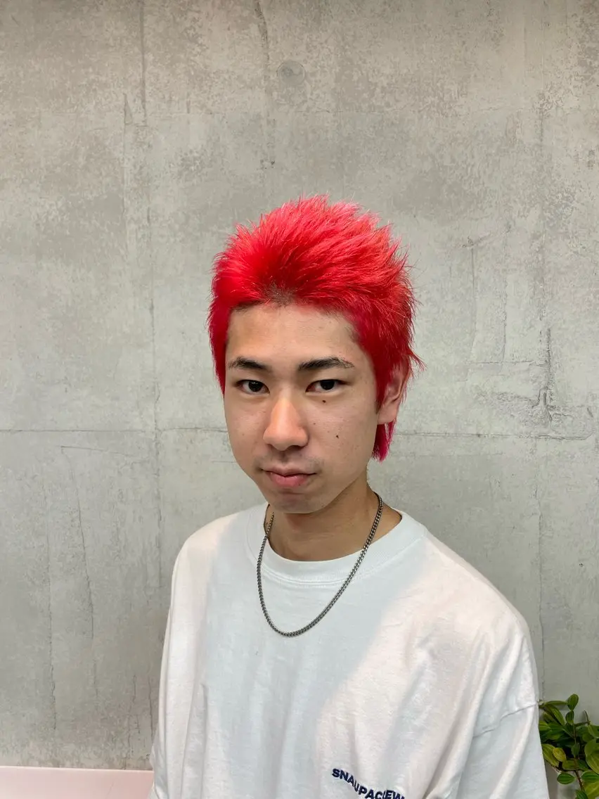 カラー レッドカラー 浅香 諒太のヘアスタイル