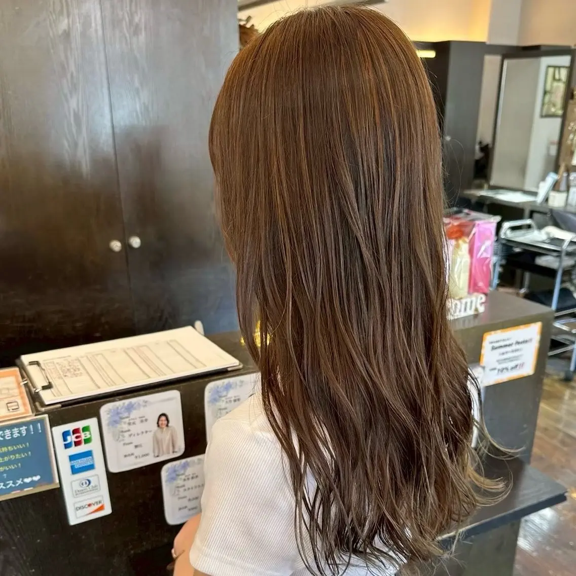 ロング カット ヘアカラー 近藤 優羽のヘアスタイル