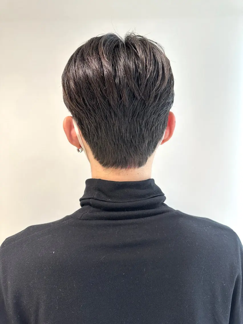 【🪞韓国スタイルのお手入れに🪞】🇰🇷メンズカット➕ダウンパーマ（範囲選べます）➕ケアトリートメント付き🪽の写真