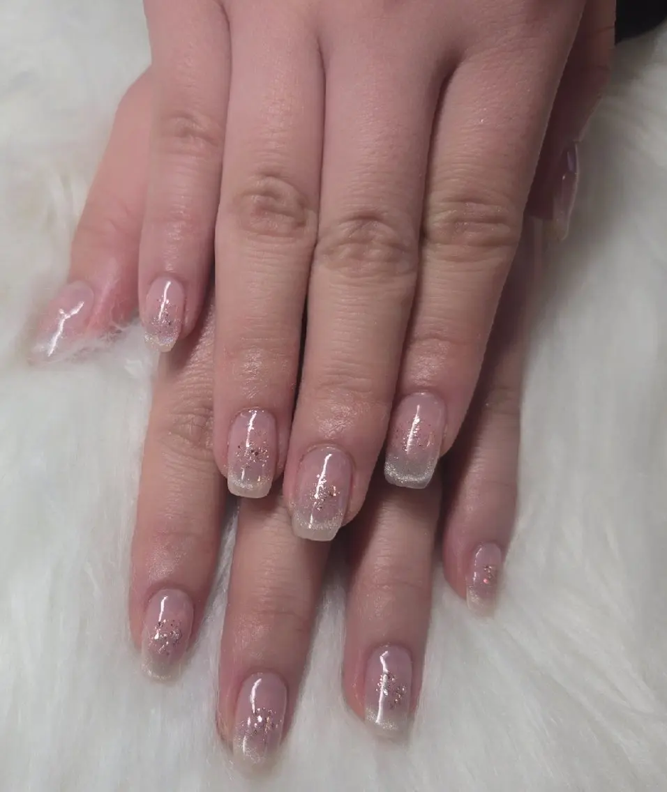 ミディアム ハンドネイル LILY Salonのネイルデザイン