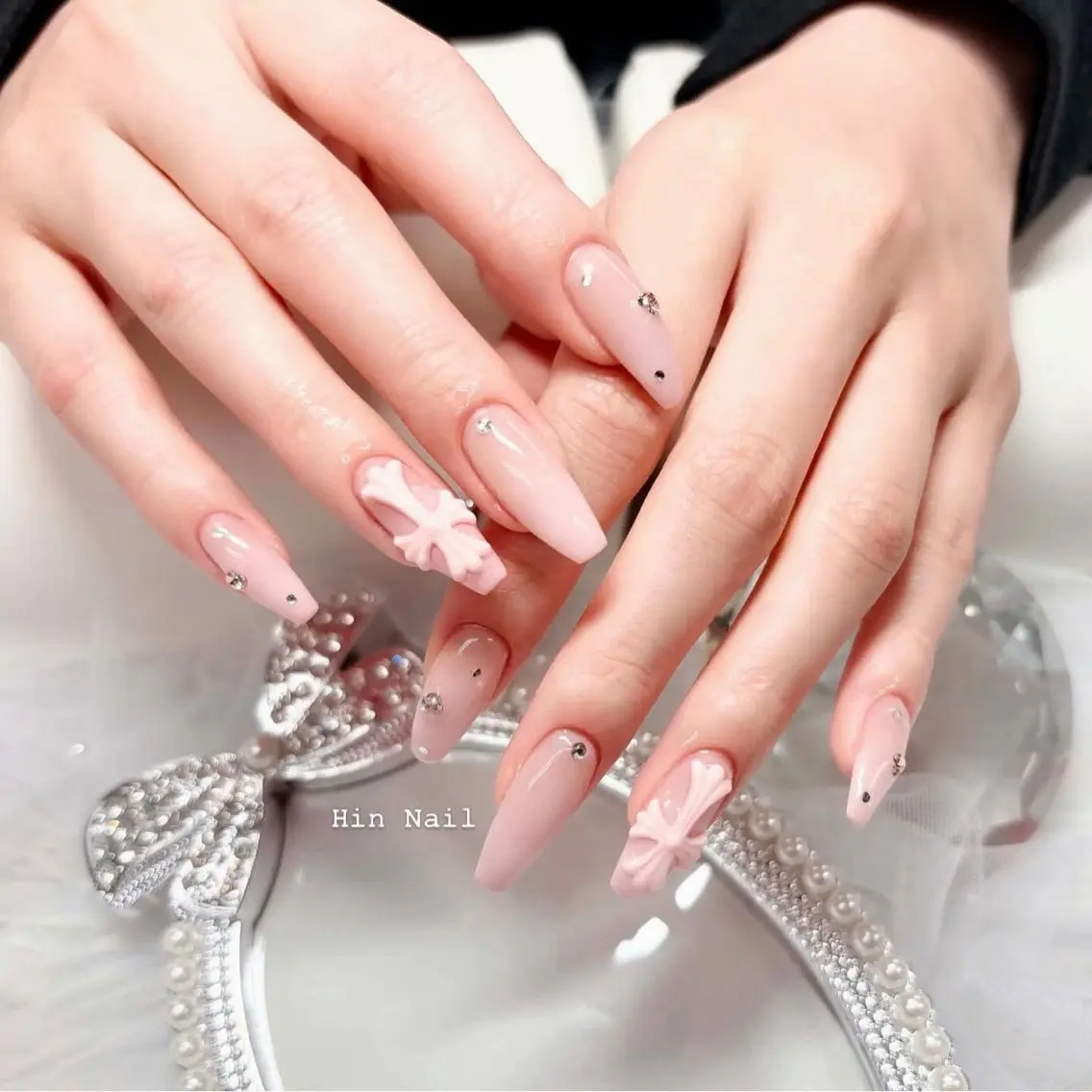 ネイル ハンドネイル Hin Nailのネイルデザイン