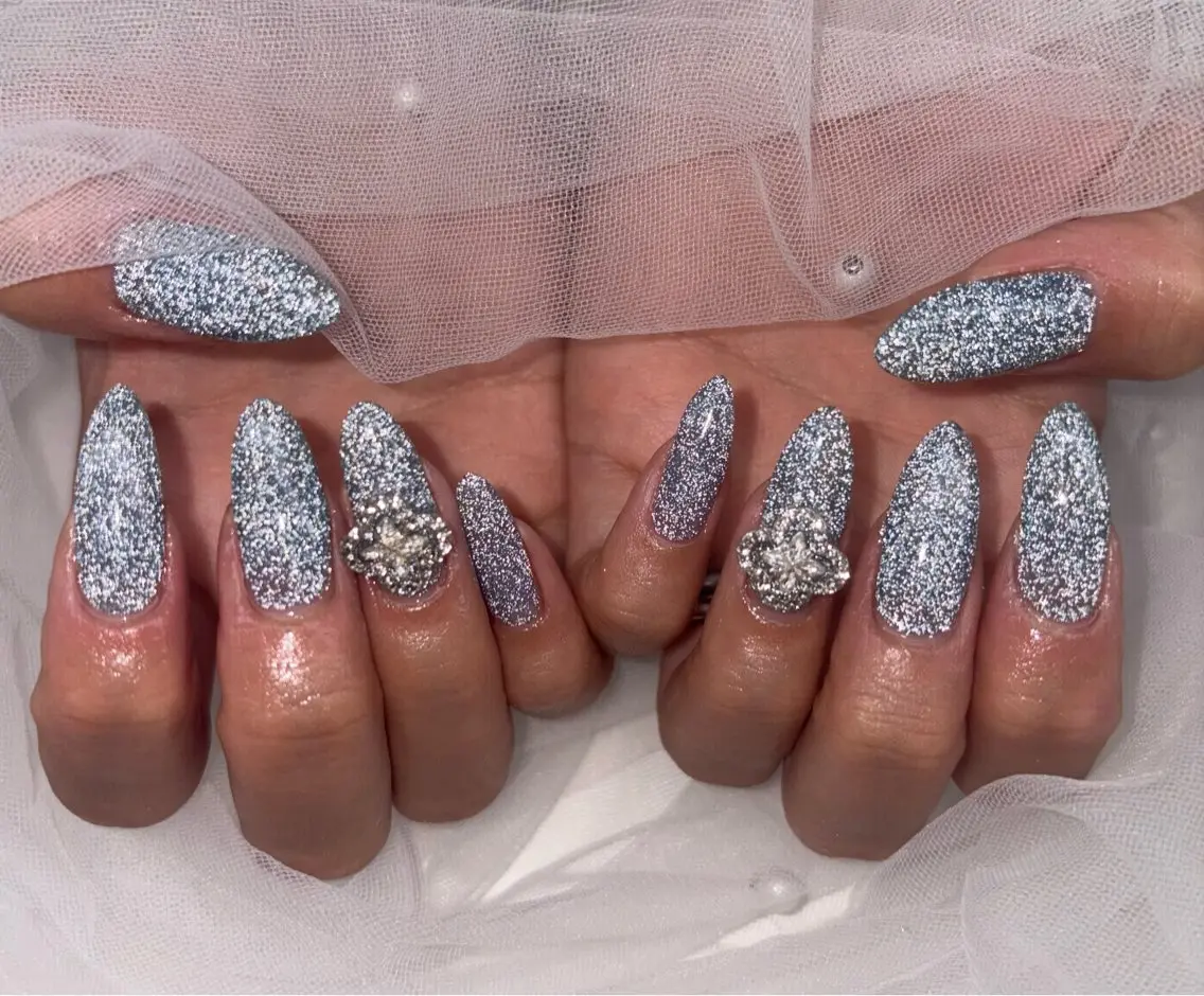 ネイル フラッシュネイル ラメ(グリッター) ハンドネイル NAILSALON ViViのネイルデザイン