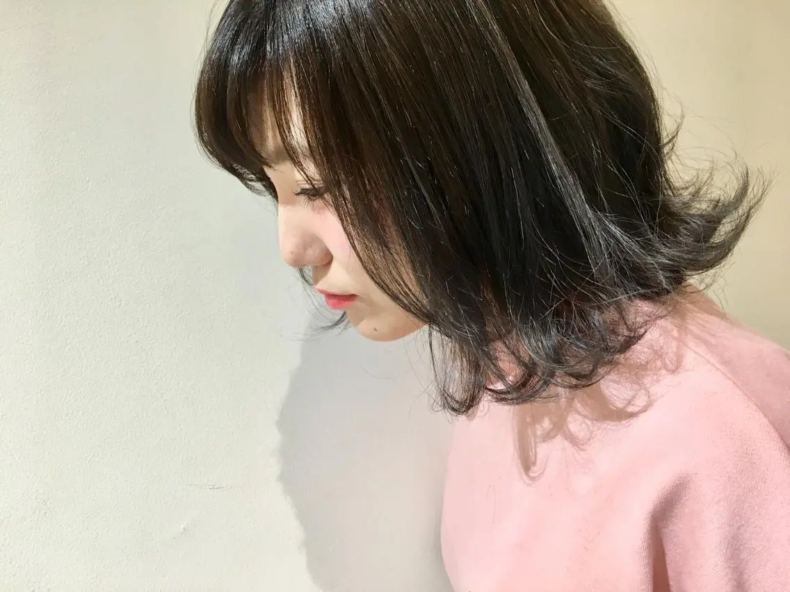 ミディアム セミロング ロング カラー グレージュ ハイライトカラー ハイライト scene. haraのヘアスタイル