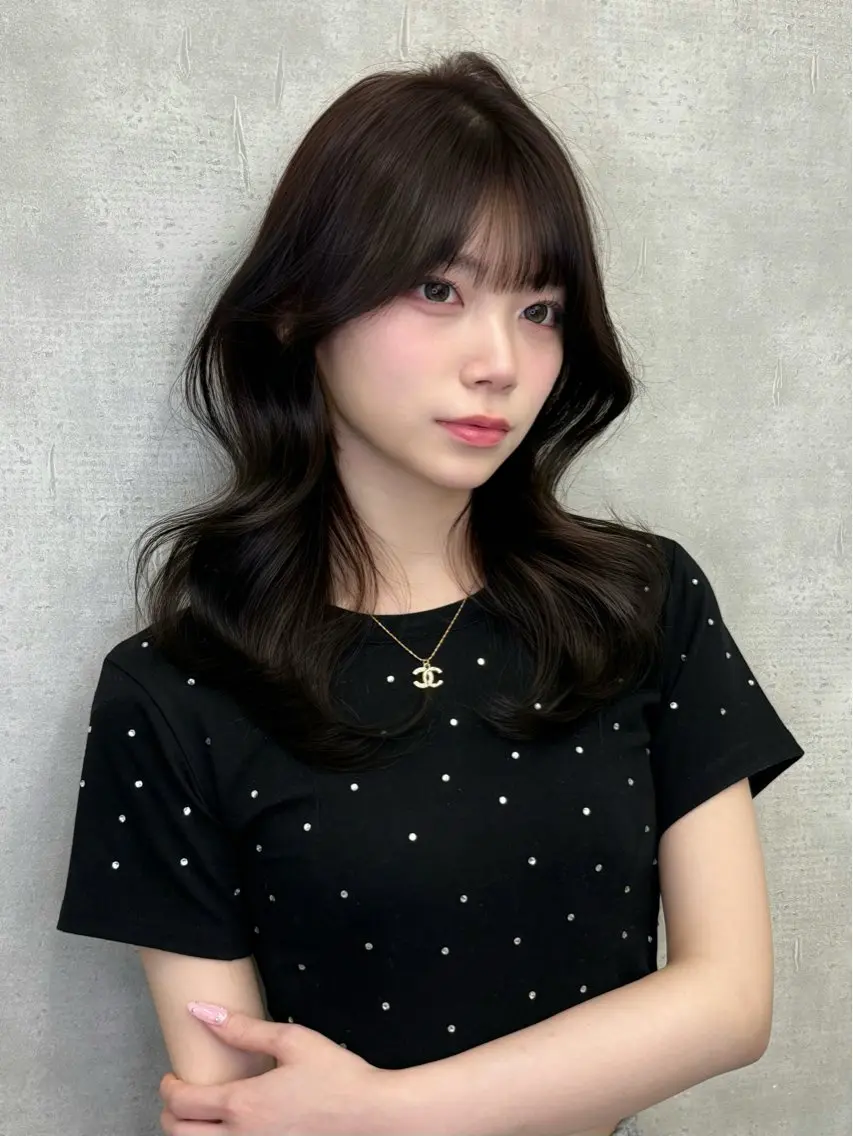 セミロング カラー ⛓ワンホンレイヤー 🥀🖤/あいりのヘアスタイル