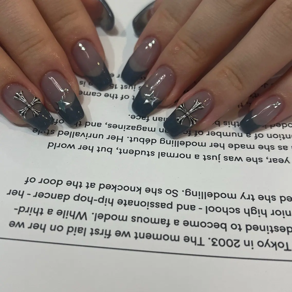 ネイル ハンドネイル nailsalon ULLのネイルデザイン
