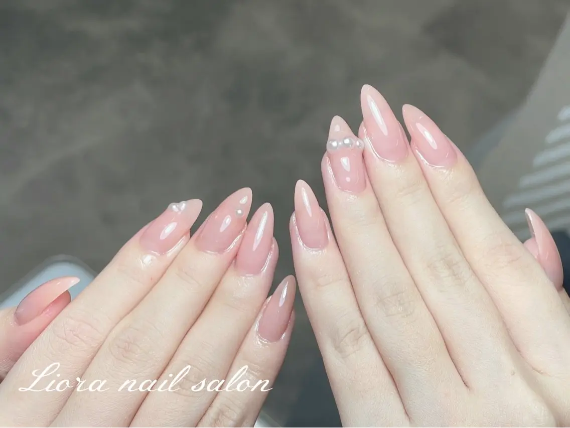ネイル チークネイル フットネイル フレンチネイル ジェルネイル ガーリー ハンドネイル Liora nailのネイルデザイン