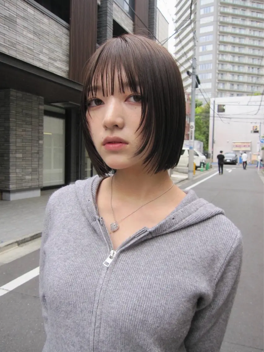 ショート カラー カット ヘアカラー ルカ/透明感 ×レイヤーのヘアスタイル