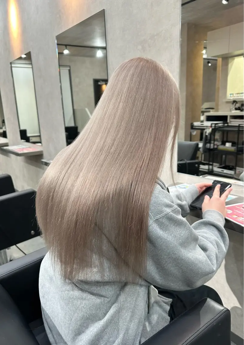 ロング カラー ヘアアレンジ グレージュ ミルクティーグレージュ ヘアカラー 境町/透明感カラー/ レイヤー/中茎涼太のヘアスタイル
