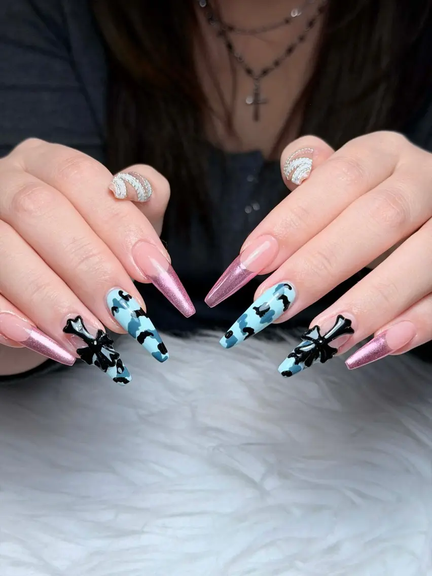ネイル オーロラネイル ボルドー ブラウン 氷ネイル・うるうるネイル キラキラネイル ハンドネイル Julli NailStudioのネイルデザイン