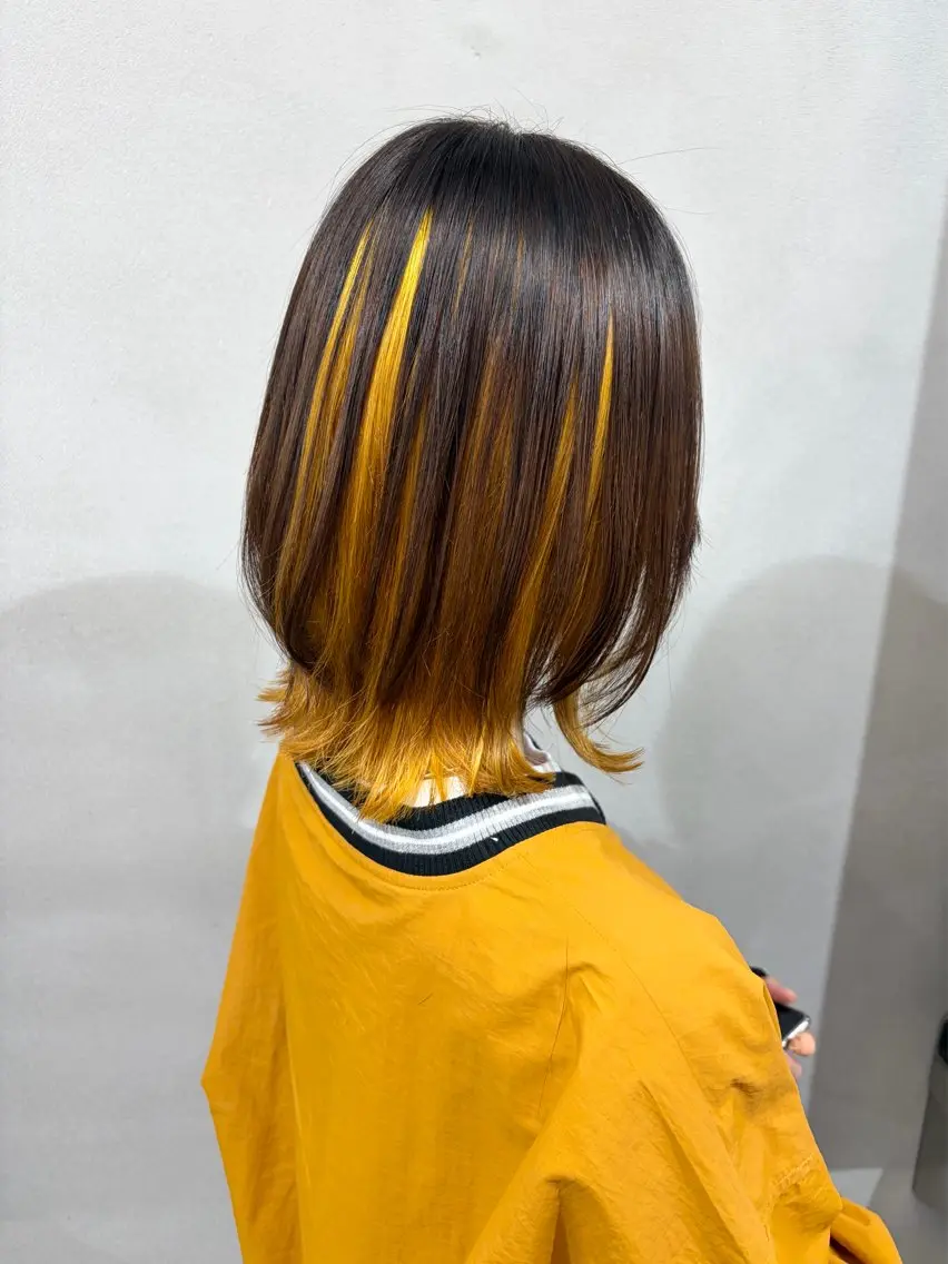 ミディアム カラー ミディアムレイヤー ブリーチ デザインカラー イエローカラー ボブ ヘアカラー トリートメント 柏 デザインカラー/ レイヤー🐣シオリのヘアスタイル
