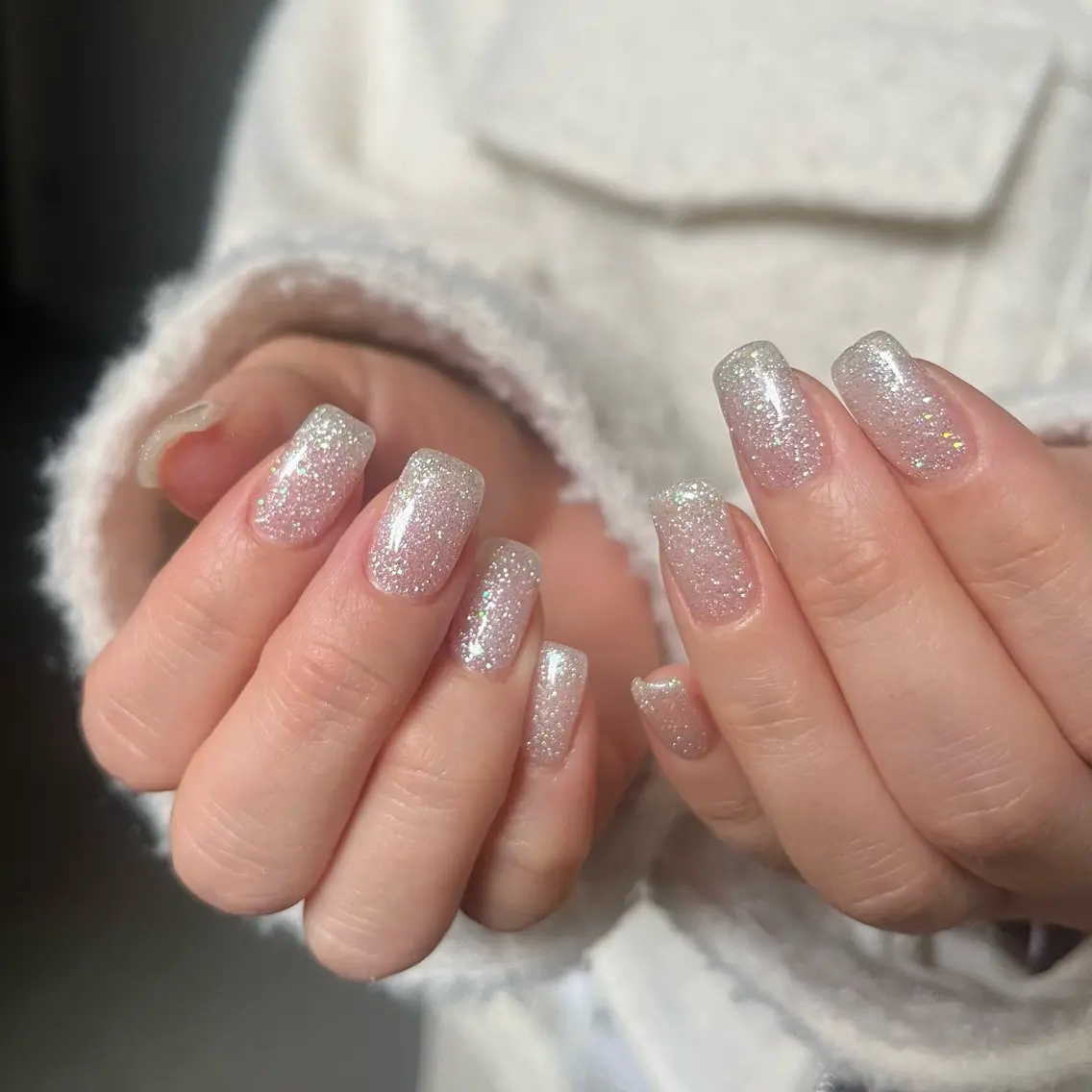 ネイル グリーン ホワイト ハンドネイル vegh. nail/阿波座のネイルデザイン