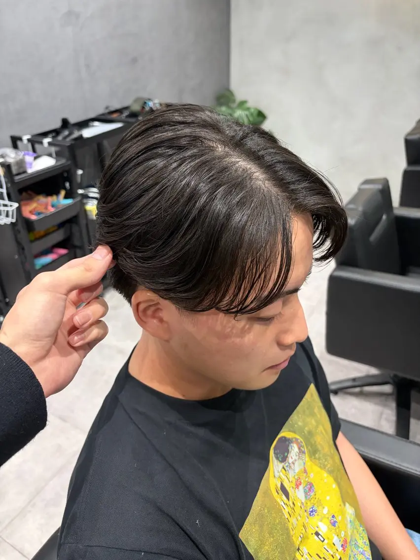 ショート パーマ カット パーマ 吉田吏朱風 曲がる縮毛矯正のヘアスタイル