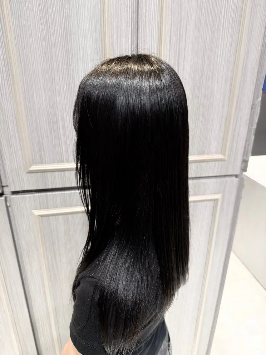 セミロング カラー 関根 奏奈のヘアスタイル