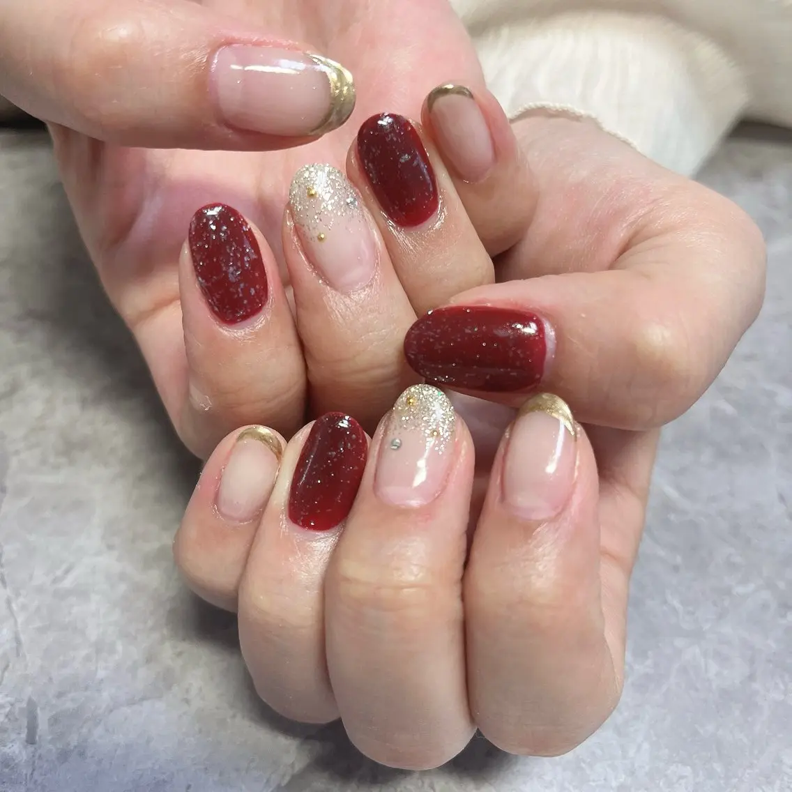 ネイル ボルドー ブラウン クリアネイル 冬ネイル クリスマス ハンドネイル ハンドケア ベテランネイル cnc nailのネイルデザイン